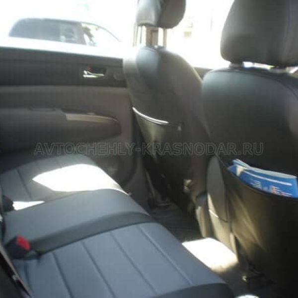 Чехлы Автопилот на Toyota Prius 2003-2009 г.в.